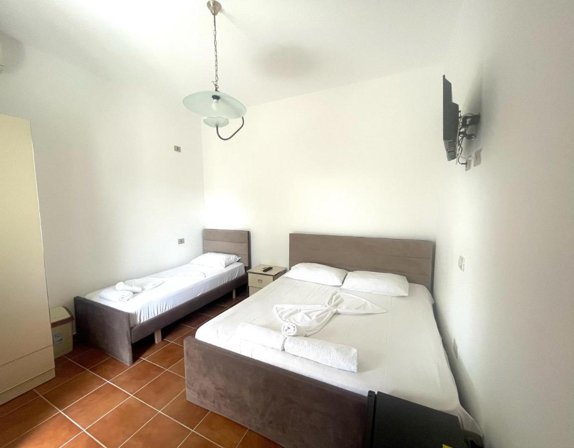 Hotel Athina เวลิโปเยอ ภายนอก รูปภาพ