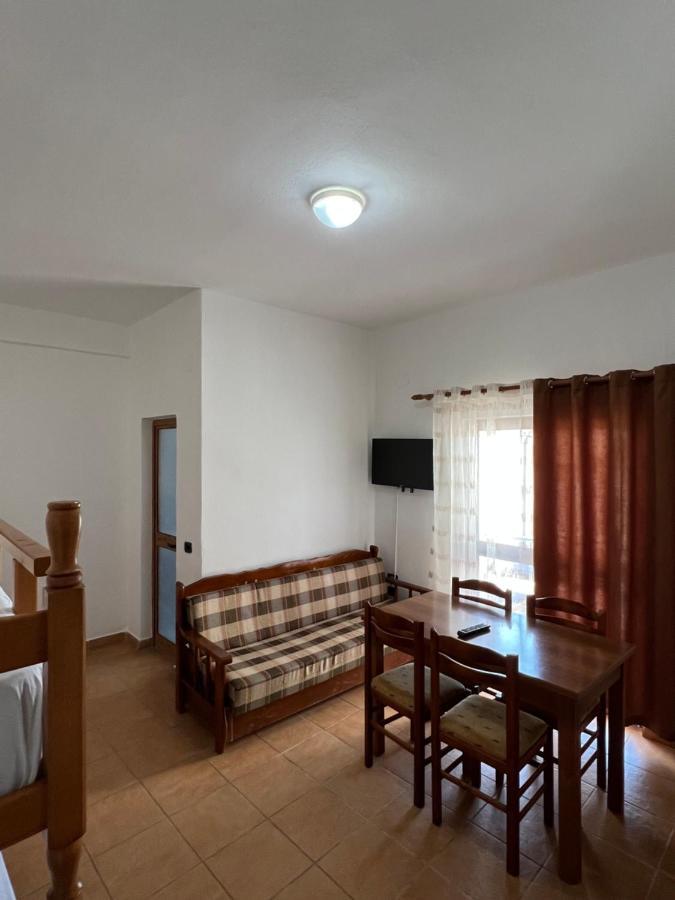 Hotel Athina เวลิโปเยอ ภายนอก รูปภาพ
