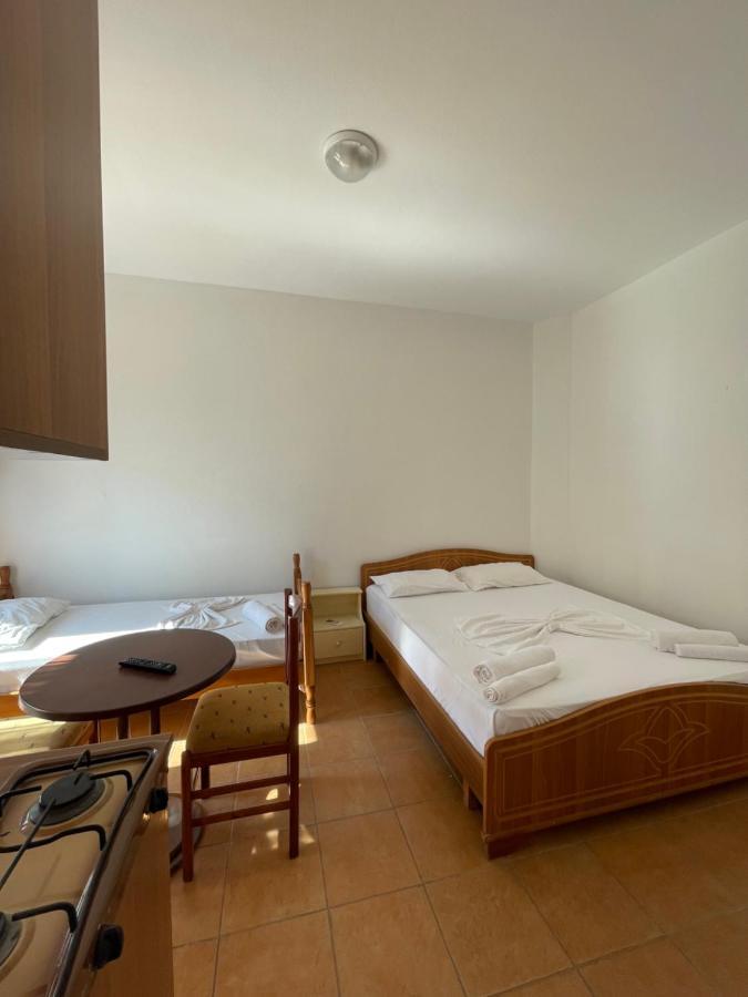 Hotel Athina เวลิโปเยอ ภายนอก รูปภาพ