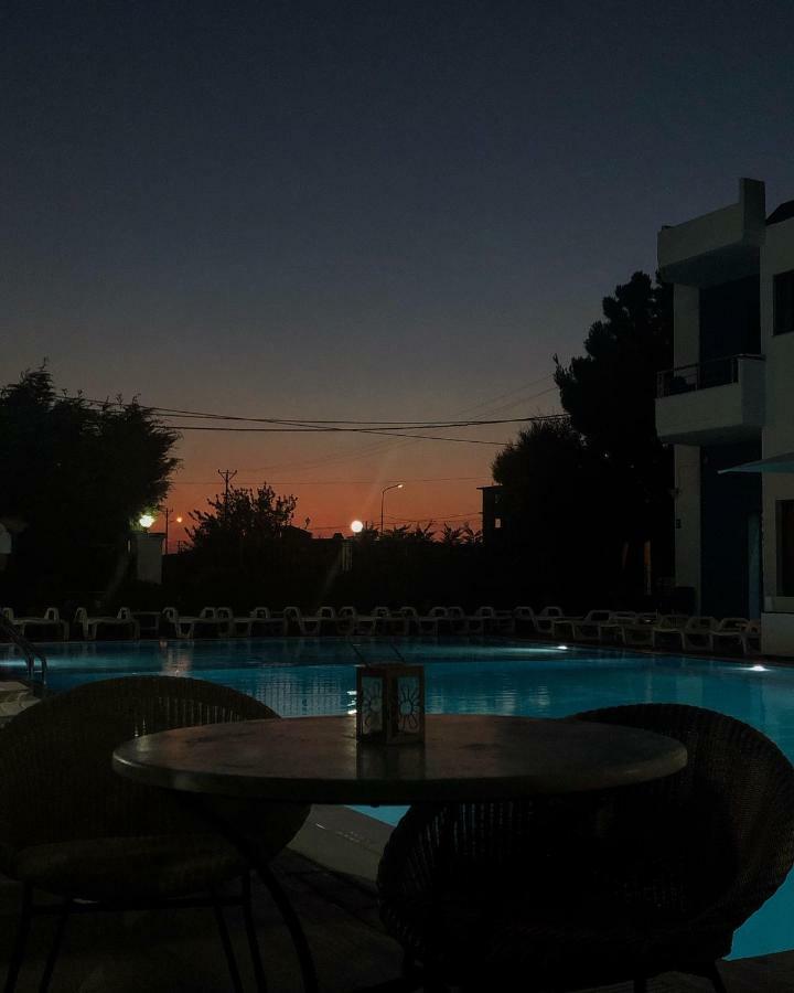 Hotel Athina เวลิโปเยอ ภายนอก รูปภาพ
