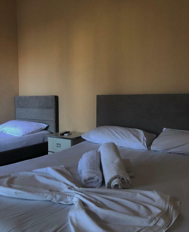 Hotel Athina เวลิโปเยอ ภายนอก รูปภาพ